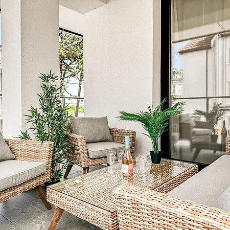 Apartment Vacationclub - Nadbrzezna 9